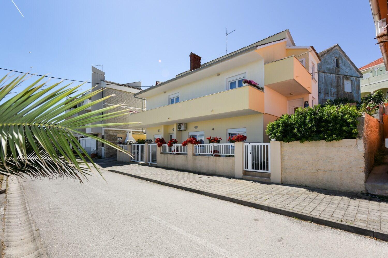Apartments Kolt - 15M From Sea Kali Exterior foto