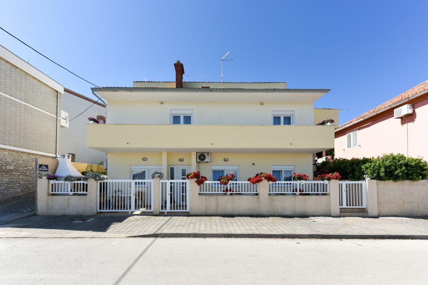 Apartments Kolt - 15M From Sea Kali Exterior foto